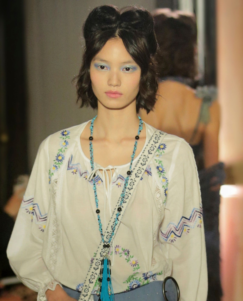 2026 makeup trends 80s blue eye shadow at anna sui